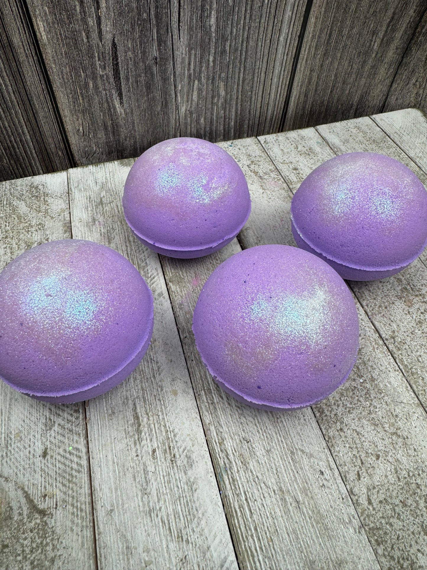 Lilac Bath Bomb