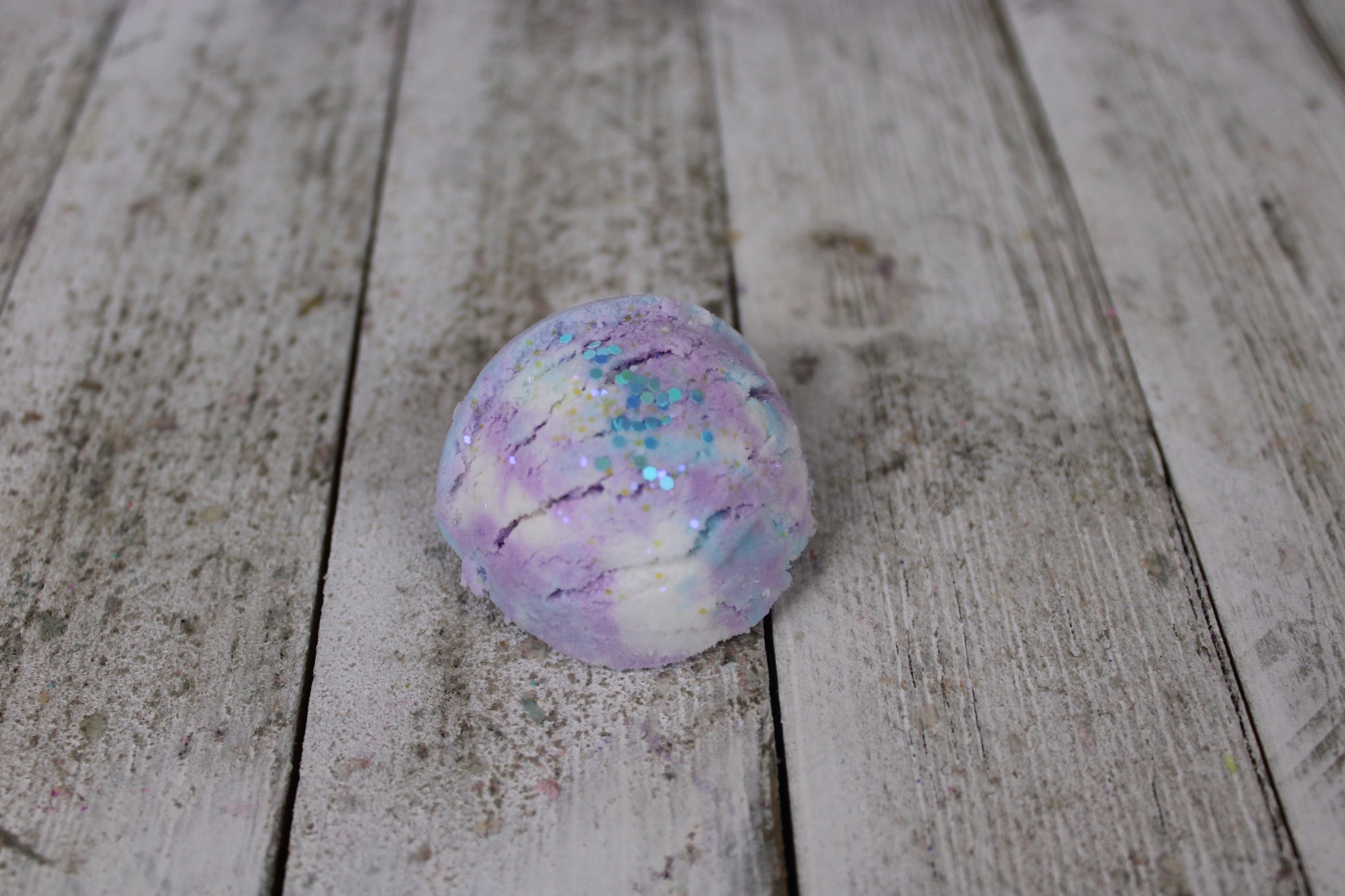 This is the blue, purple, and white bubble bar again up close showing off the blue glitter